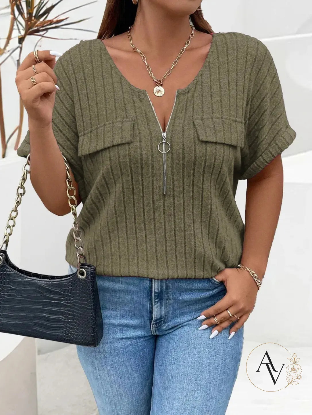 Plus Size Half Zip Ribbed Short Sleeve Top for Women, Casual Loose Fit V Neck Pullover T-Shirt with Pocket Flap, Summer Daily Blouse