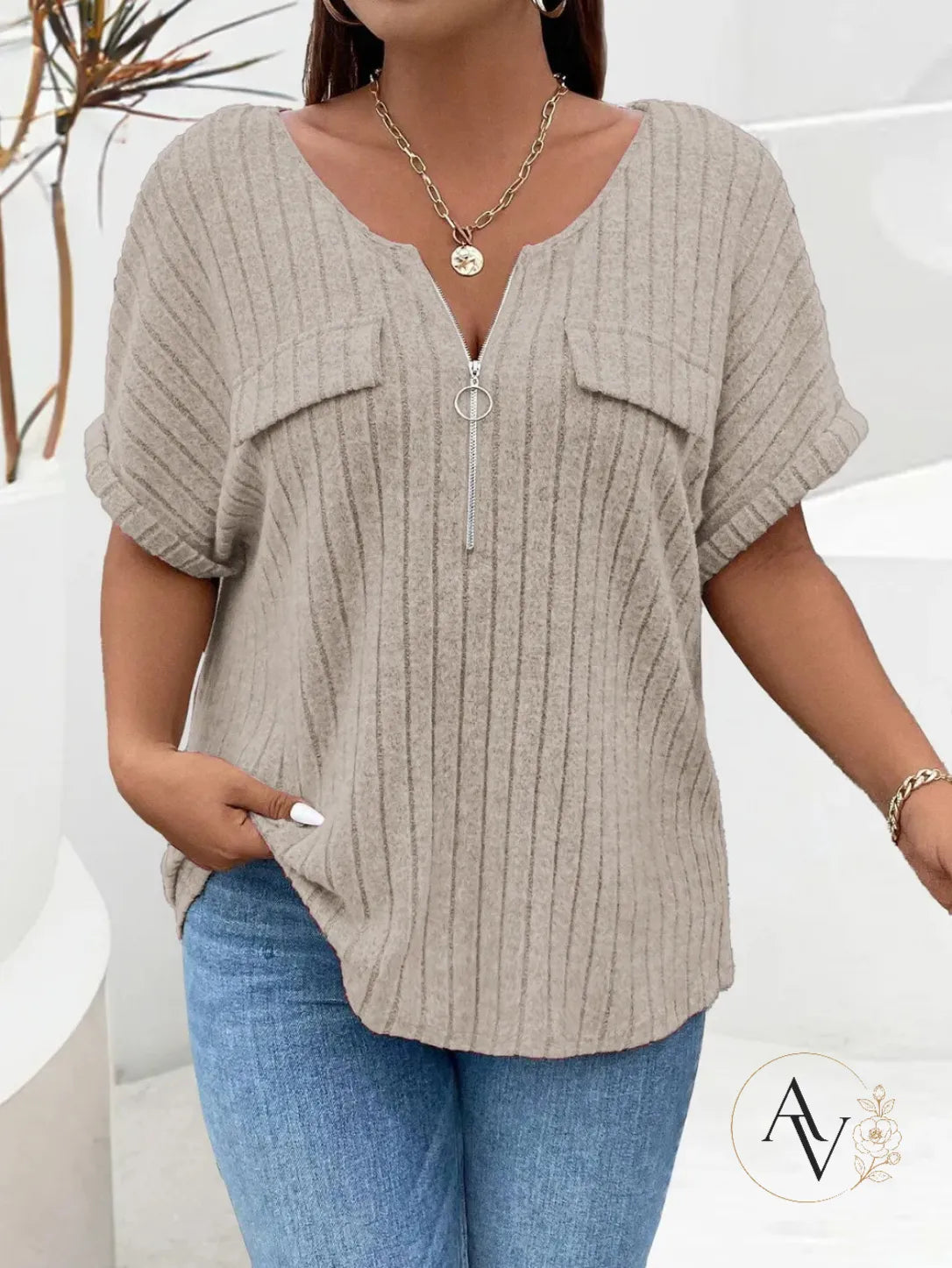 Plus Size Half Zip Ribbed Short Sleeve Top for Women, Casual Loose Fit V Neck Pullover T-Shirt with Pocket Flap, Summer Daily Blouse
