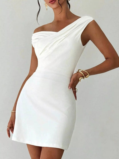 Women’s White Off Shoulder Draped Mini Dress, Elegant One Shoulder Sleeveless Party Dress for Date Night, Vacation, Bridal Shower & Summer Outfits