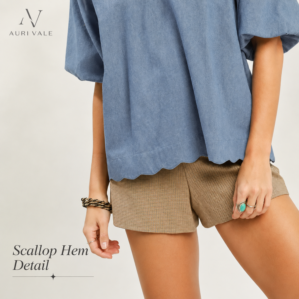 Women’s Chambray Puff Sleeve Top, Scallop Hem Split V-Neck Blouse, Lightweight Cotton Blend Oversized Casual Summer Shirt